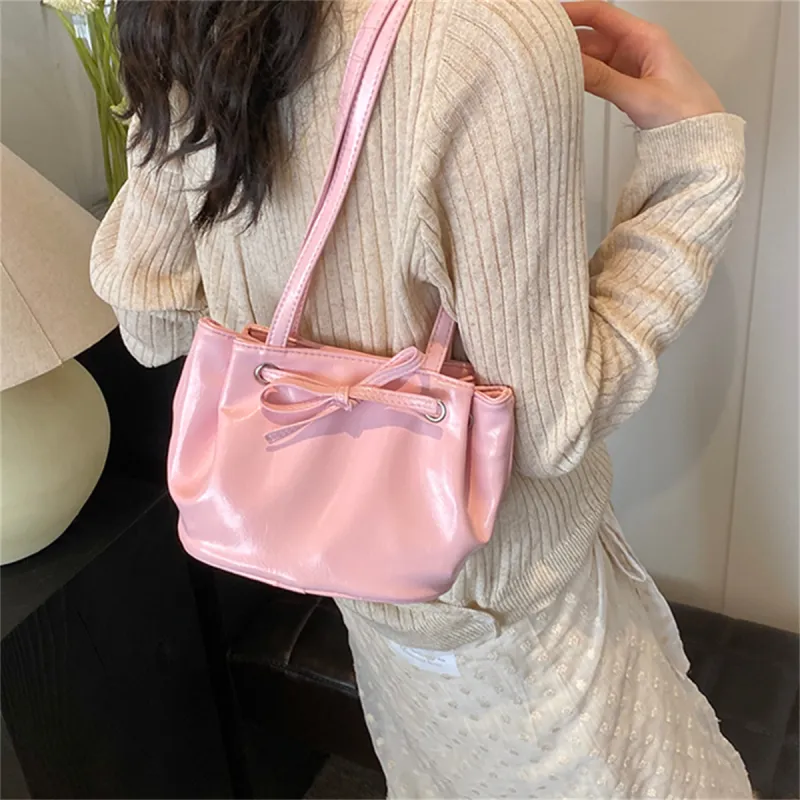 Worm's Home PU Tote Bag, Shopping Bag, Handbag, Shoulder Bag Regular Women's White/Red/Black/Pink/Blue-19