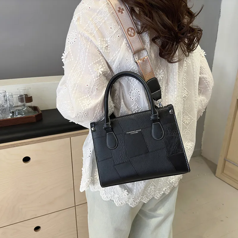 WHEELY BABY+ PU One Shoulder Handbags Regular Women's Ecru/Silver/Black-14