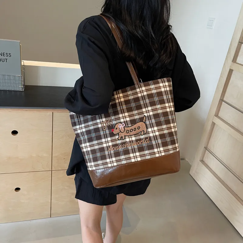 Worm's Home Artificial Leather Tote Bag, Shoulder Bag Regular Women's Brown-1