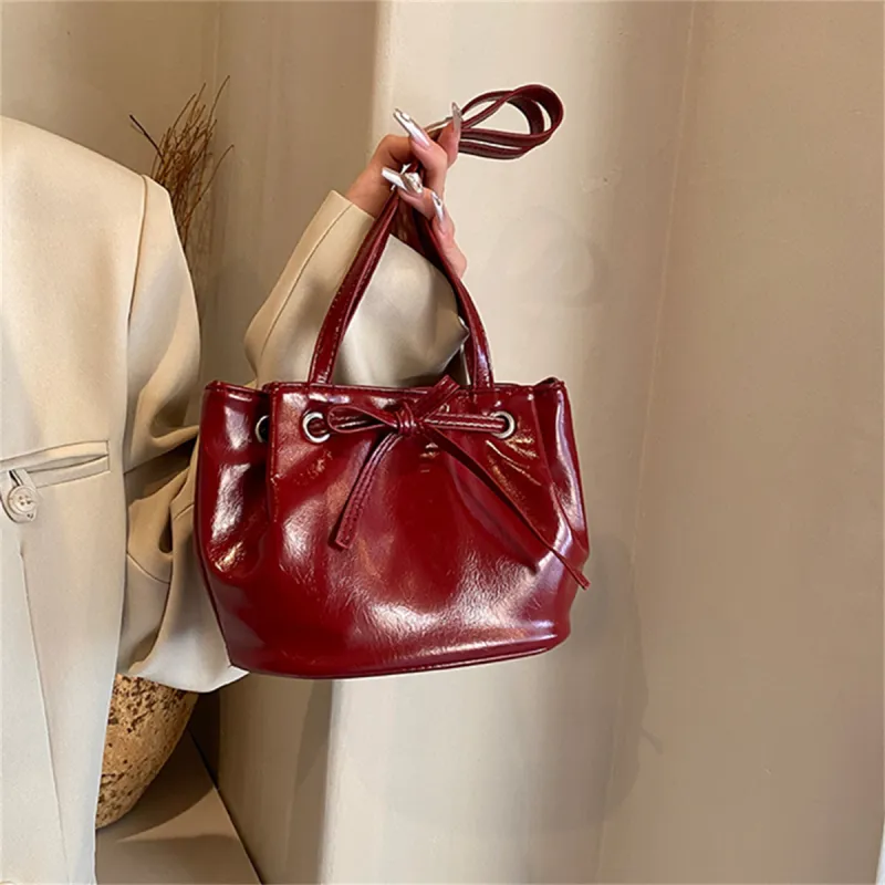 Worm's Home PU Tote Bag, Shopping Bag, Handbag, Shoulder Bag Regular Women's White/Red/Black/Pink/Blue-10