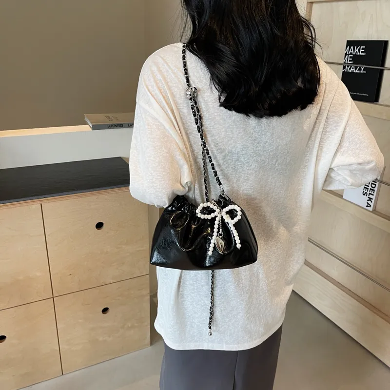Worm's Home PU Shoulder Bag, Crossbody Bag Women's White/Silver/Black-15