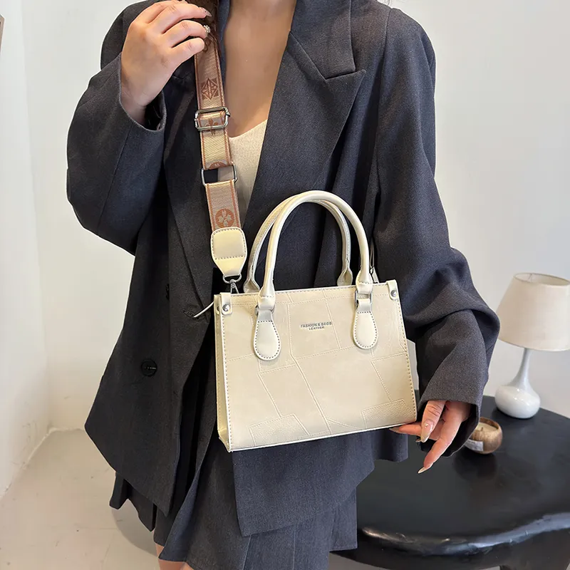 WHEELY BABY+ PU One Shoulder Handbags Regular Women's Ecru/Silver/Black-3