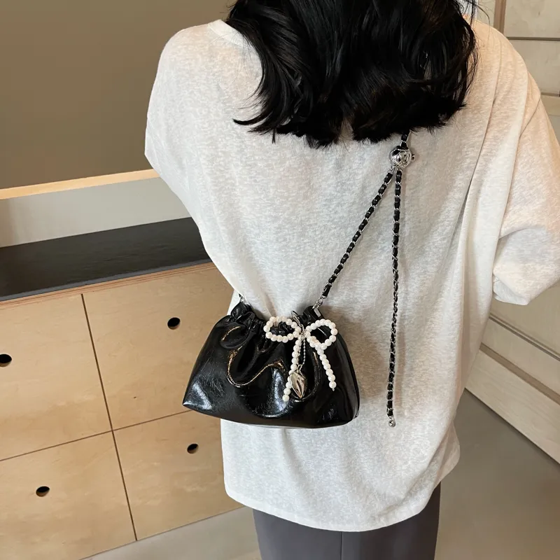 Worm's Home PU Shoulder Bag, Crossbody Bag Women's White/Silver/Black-18