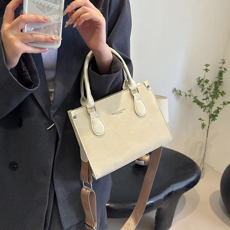 WHEELY BABY+ PU One Shoulder Handbags Regular Women's Ecru/Silver/Black-2