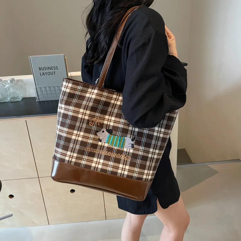 Worm's Home Artificial Leather Tote Bag, Shoulder Bag Regular Women's Brown-4