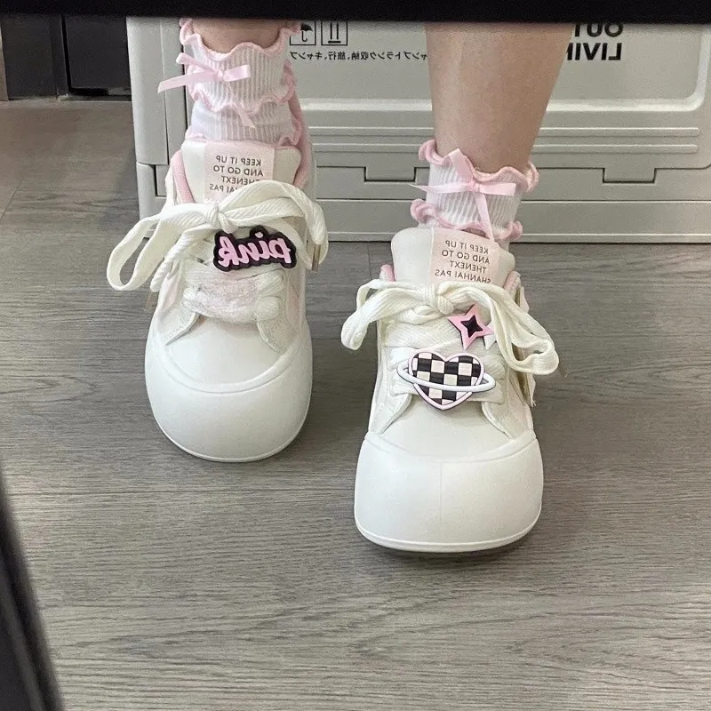 BINGO DUCK Low Top Skateboard Shoes Women's Light Pink-1