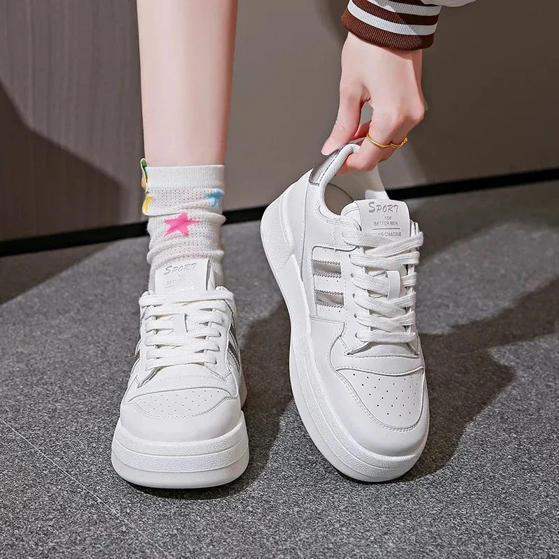 JimiXiong Low Top Skateboard Shoes Women's-1