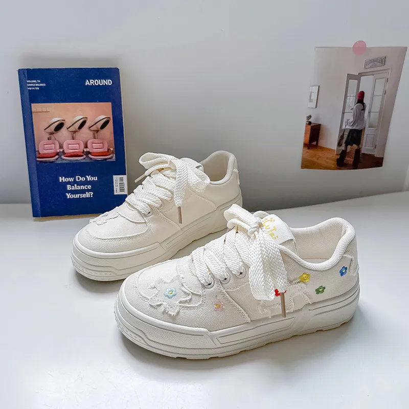 BINGO DUCK Slip Resistant And Breathable Low Top Skateboard Shoes Women's-1