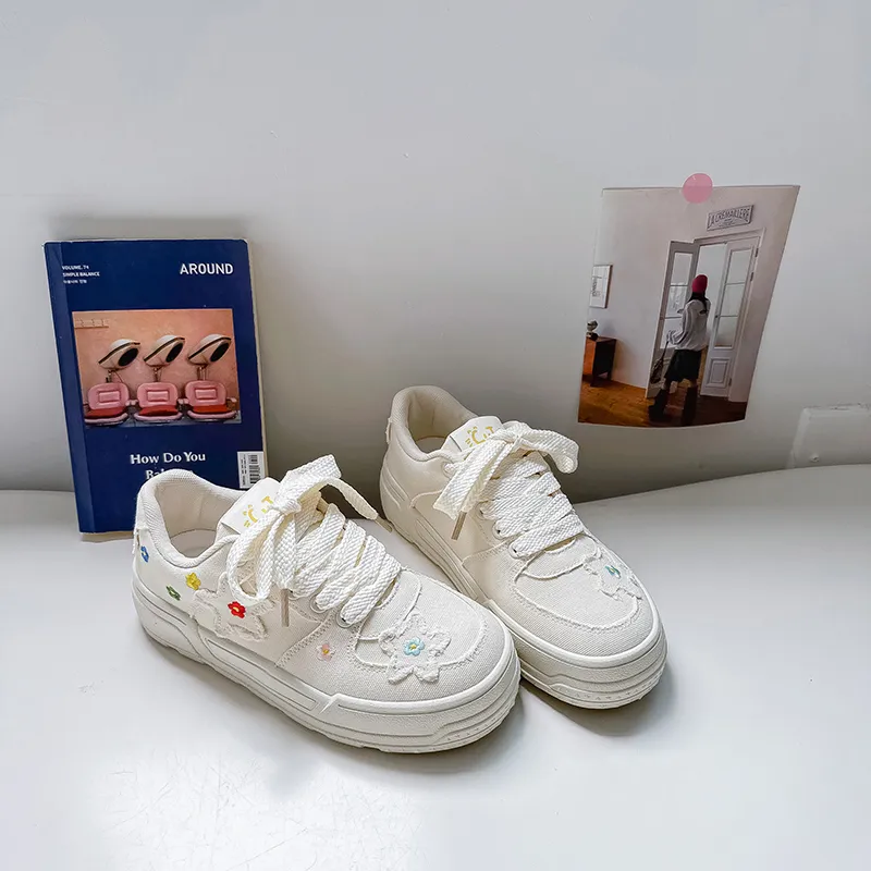 BINGO DUCK Slip Resistant And Breathable Low Top Skateboard Shoes Women's-3