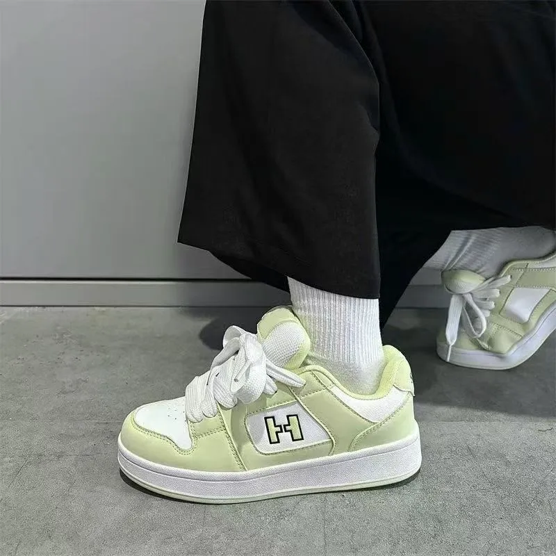 JimiXiong Low Top Skateboard Shoes Women's Light Yellow-1