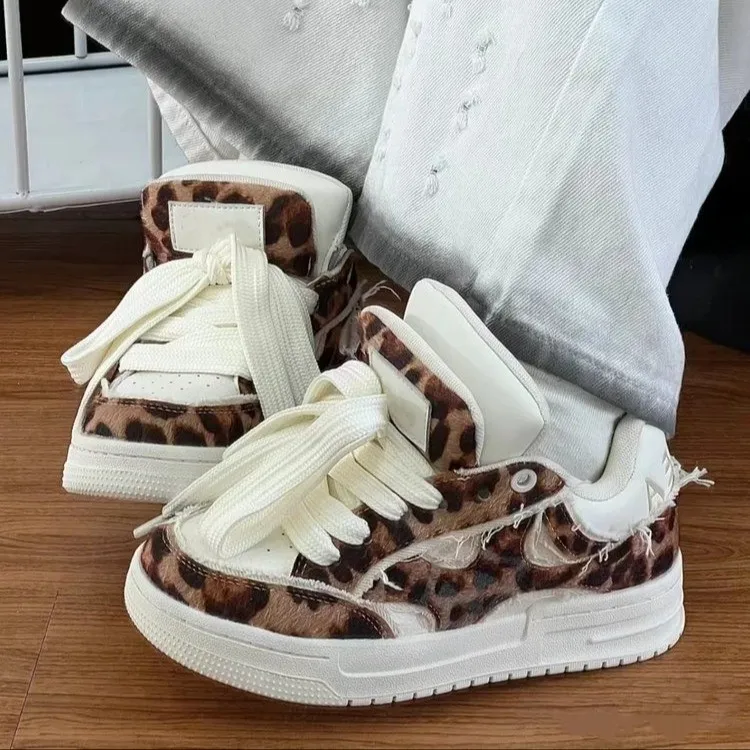 BINGO DUCK Skateboard Shoes Women's Leopard Print-4