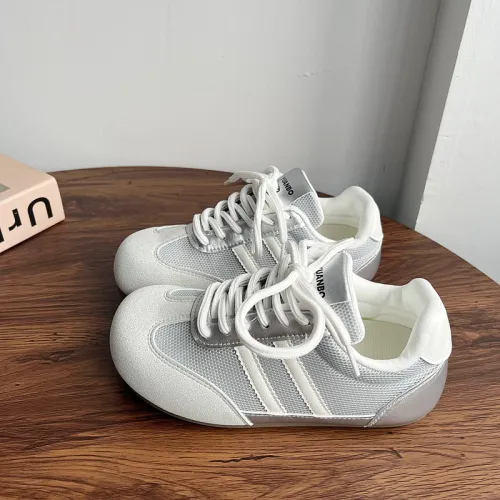 JimiXiong Breathable Low Top Skateboard Shoes Women's