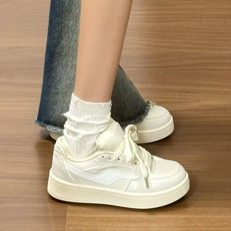 BINGO DUCK Slip Resistant Low Top Skateboard Shoes Women's Beige-3