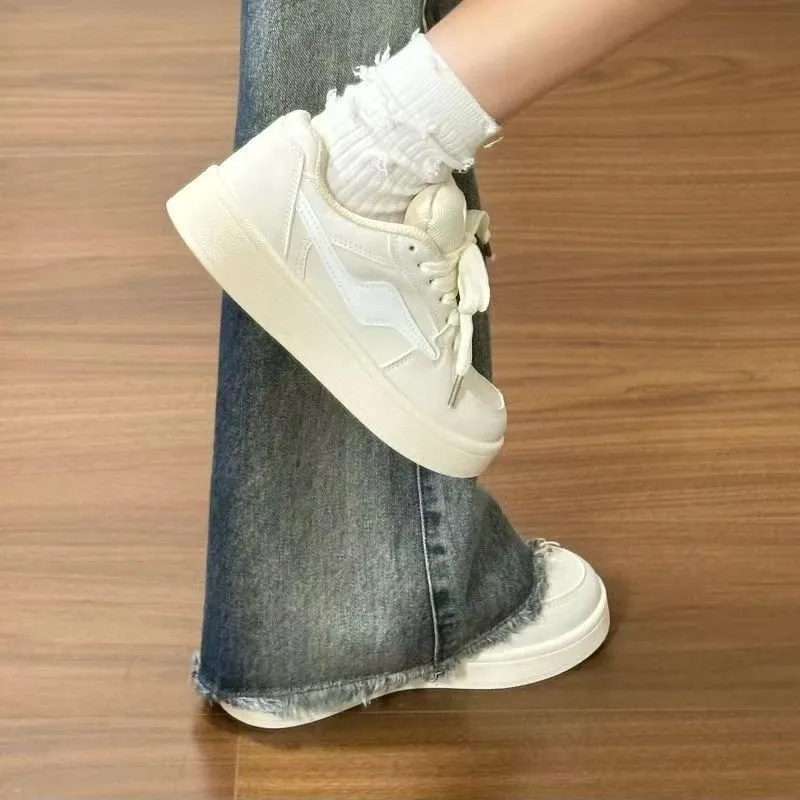 BINGO DUCK Slip Resistant Low Top Skateboard Shoes Women's Beige-1