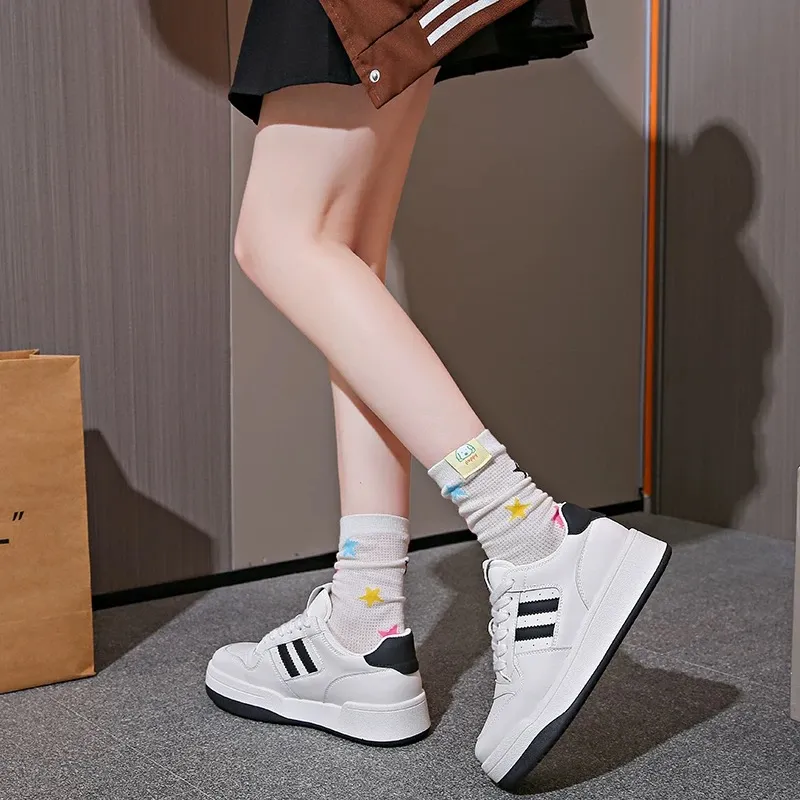 JimiXiong Low Top Skateboard Shoes Women's-9