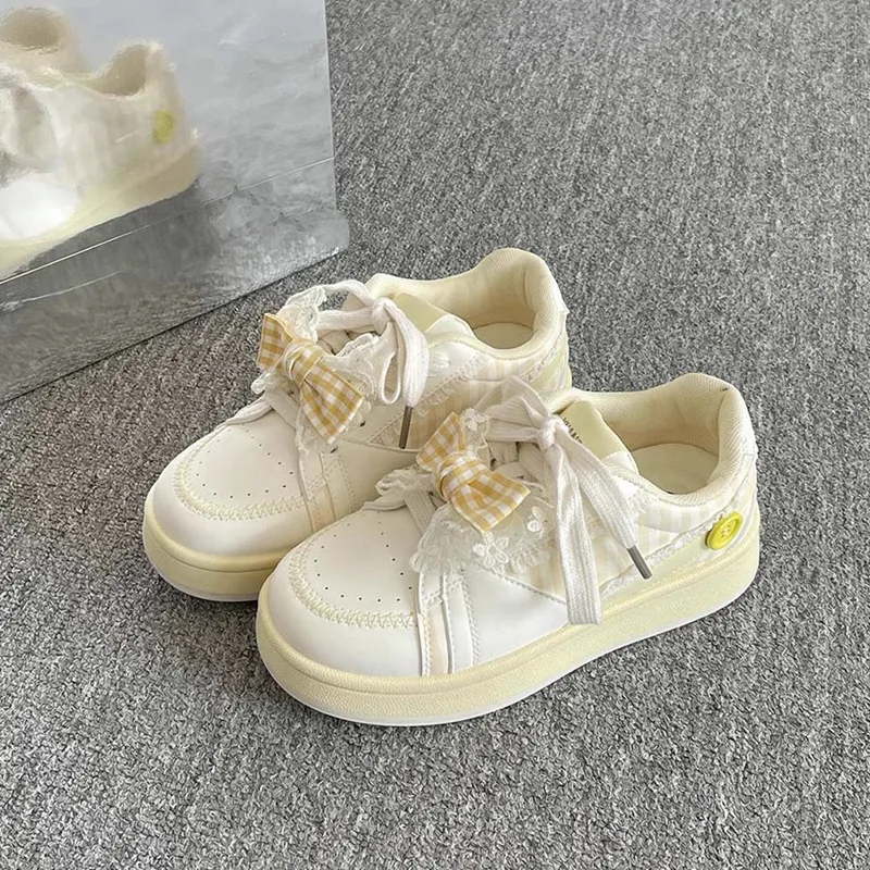 BINGO DUCK Slip Resistant And Breathable Low Top Skateboard Shoes Women's-17