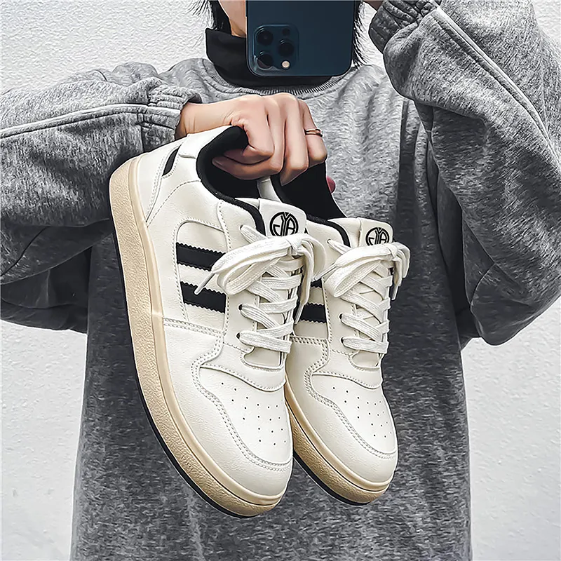 Yi Jiabao Slip Resistant, Breathable, And Supportive Low Top Skateboard Shoes Men's-1