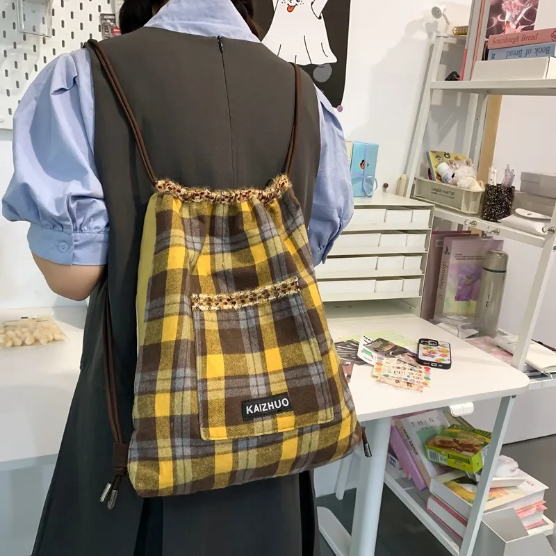 Alcohol dragon Crossbody Bags Yellow-15