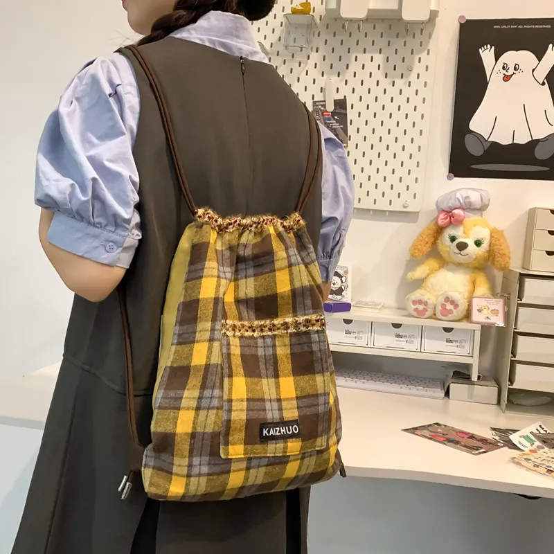 Alcohol dragon Crossbody Bags Yellow-12