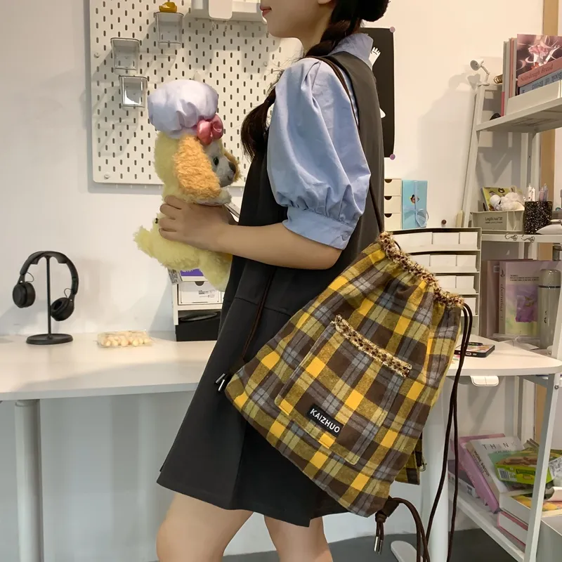 Alcohol dragon Crossbody Bags Yellow-11