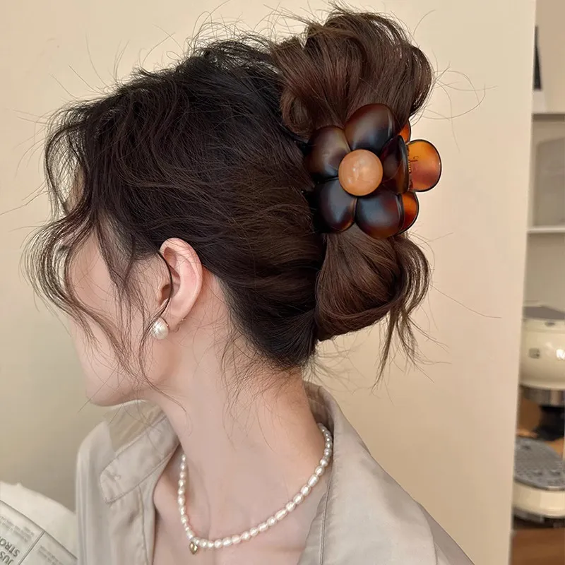 Like A Dream Acrylic Hair Clips Women's-2