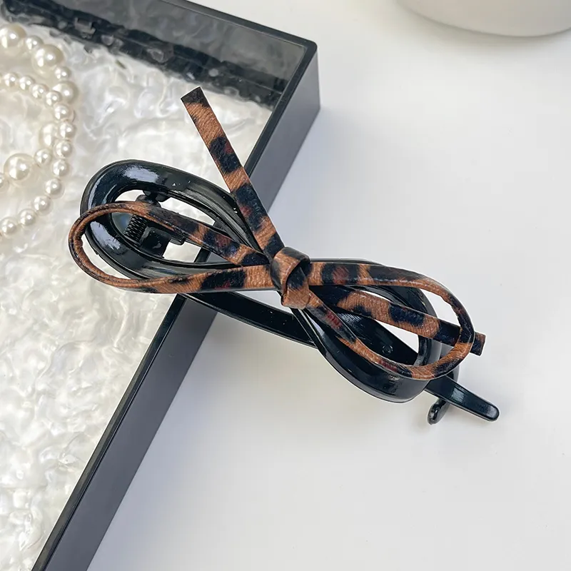 Like A Dream Acrylic Hair Clips Women's-1