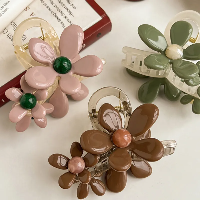 Like A Dream Plastic Hair Clips Women's-12