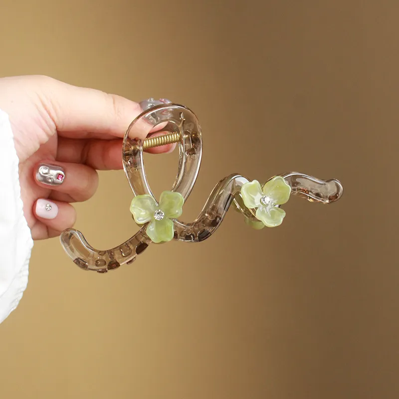 Like A Dream Acrylic Hair Clips Women's-8