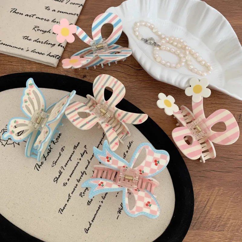 Like A Dream Acrylic Hair Claw Clip Hair Accessory Women's-14