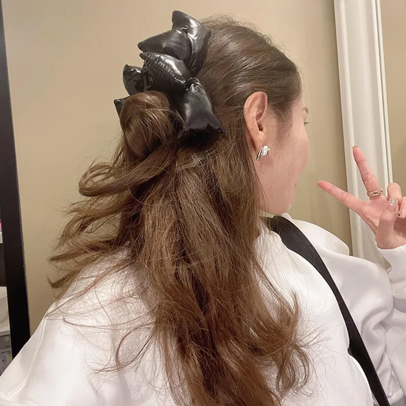 Like A Dream Acrylic Hair Clips Women's-3