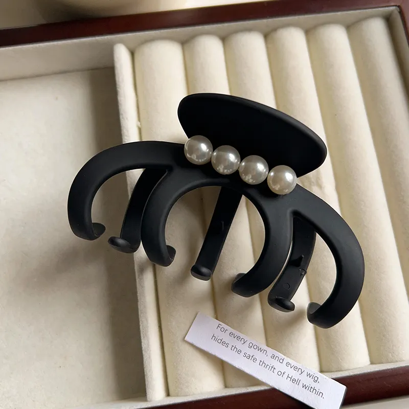 Like A Dream Acrylic Hair Clips Women's-9