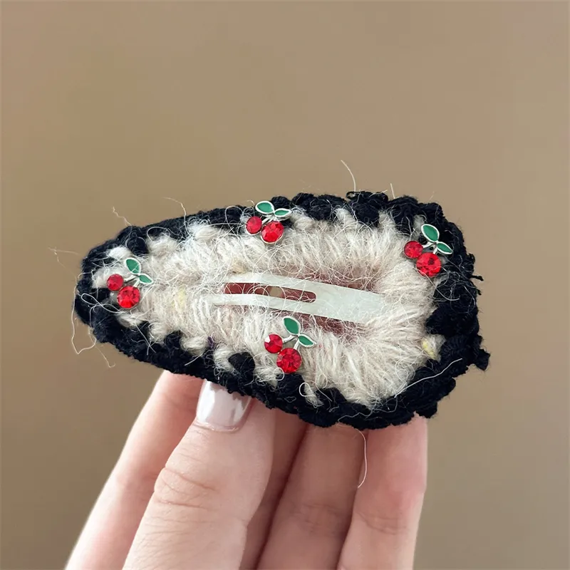 Like A Dream Yarn Hair Clips Women's-1