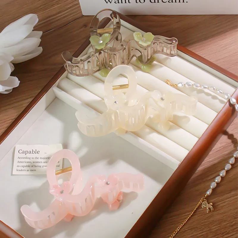 Like A Dream Acrylic Hair Clips Women's-9