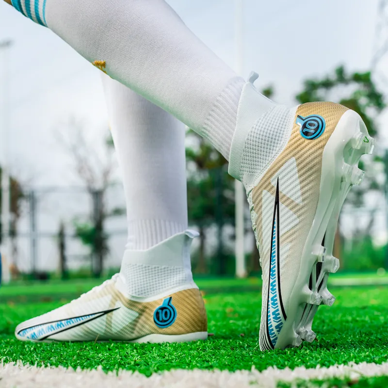 QIUTEXIONG Soft Ground Firm Ground Slip Resistant And Breathable Soccer Shoes Unisex-24