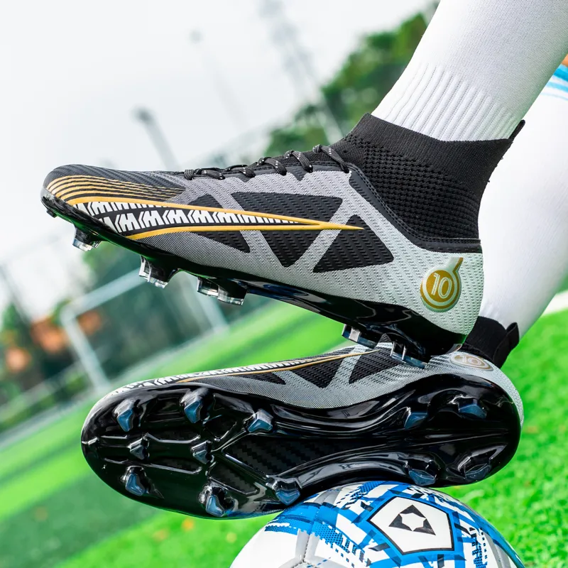 QIUTEXIONG Soft Ground Firm Ground Slip Resistant And Breathable Soccer Shoes Unisex-32