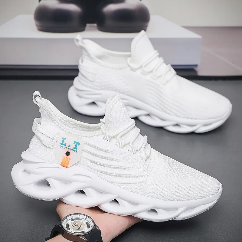 QIUTEXIONG Cushioning And Breathable Low Top Casual Marathon Training City Commute Running Shoes Men's-4