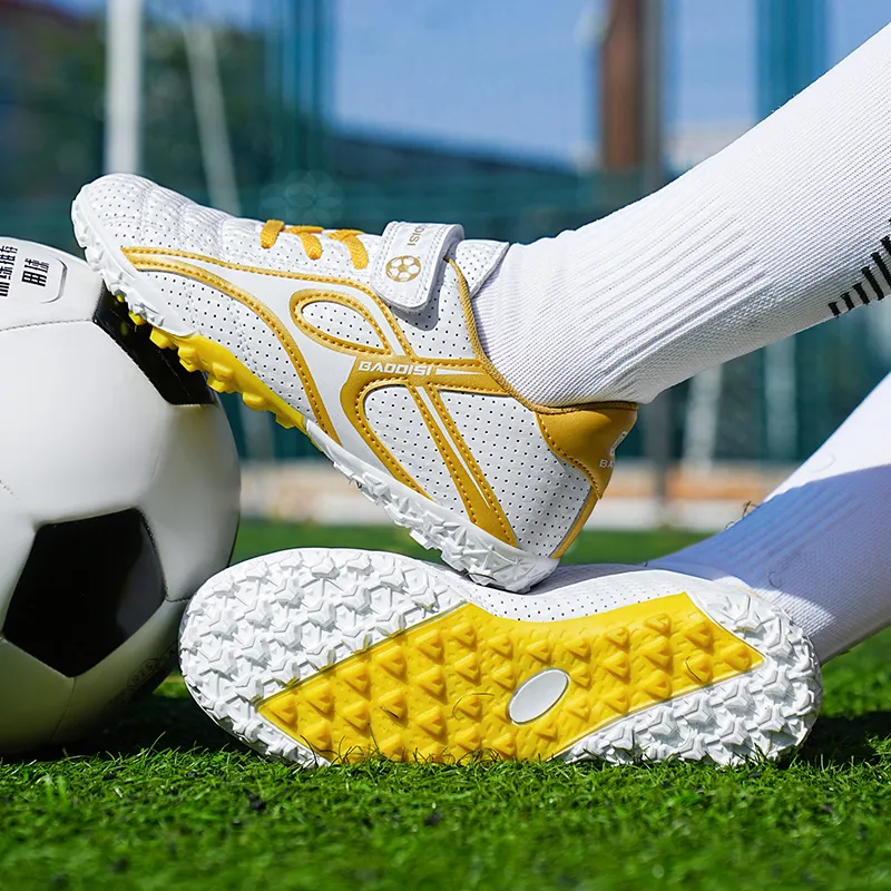 QIUTEXIONG Soccer Shoes Unisex Low Top White/Gold/Red/Green/Black-3
