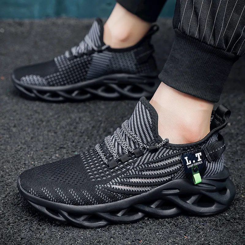 QIUTEXIONG Cushioning And Breathable Low Top Casual Marathon Training City Commute Running Shoes Men's-17
