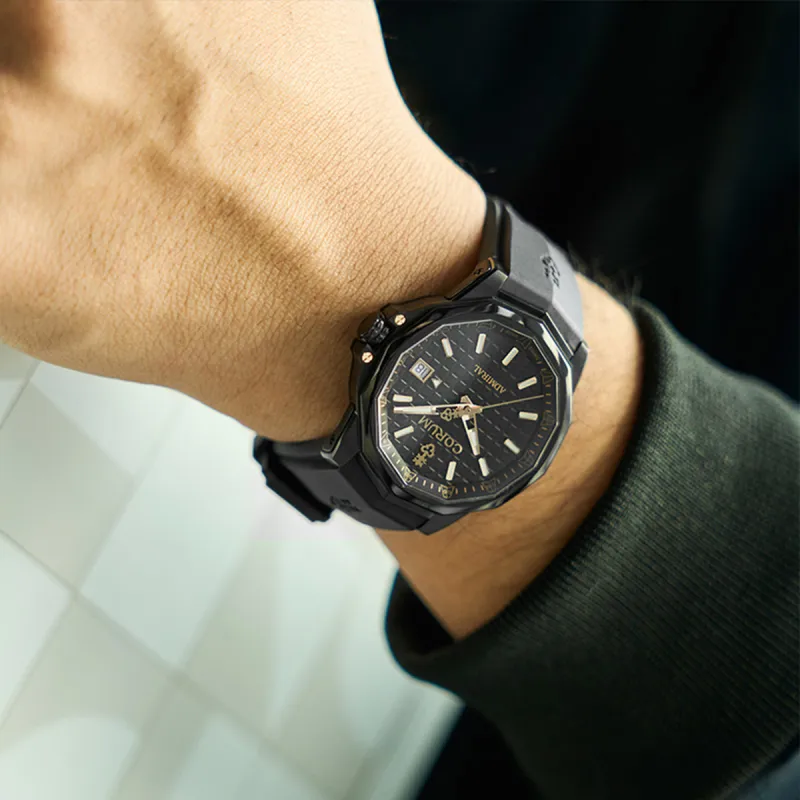 Corum Automatic Mechanical Movement Men's Watches Watch Black Dial A082/04368-2
