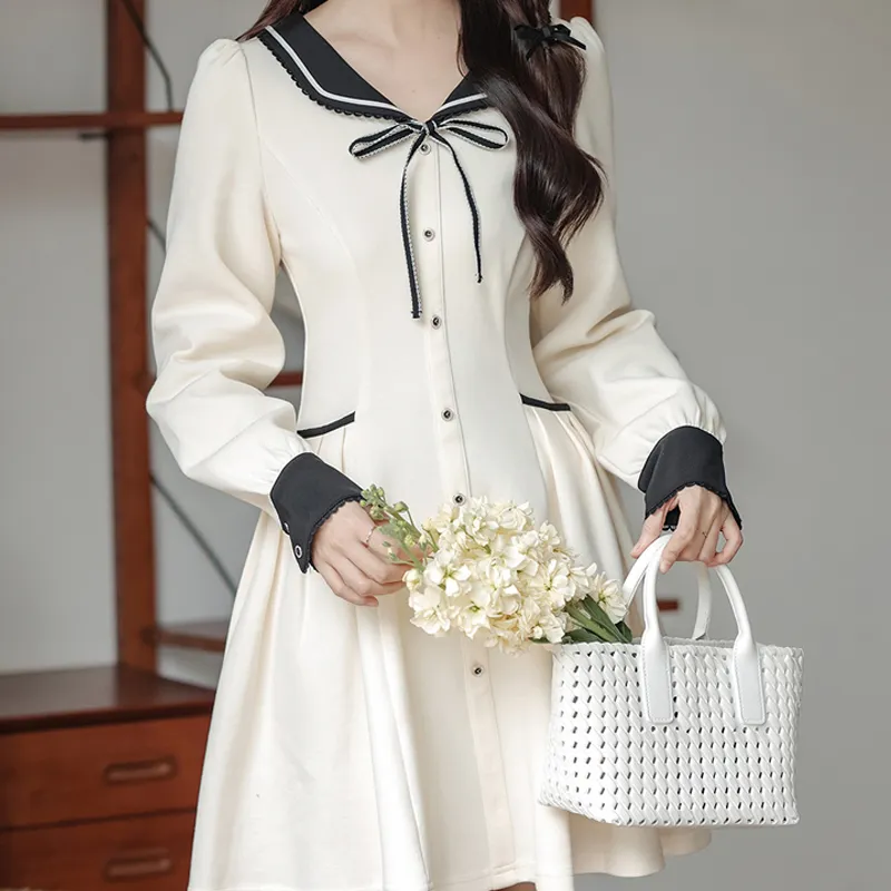 AFGGD Long-Sleeved Dresses Women's Apricot-3
