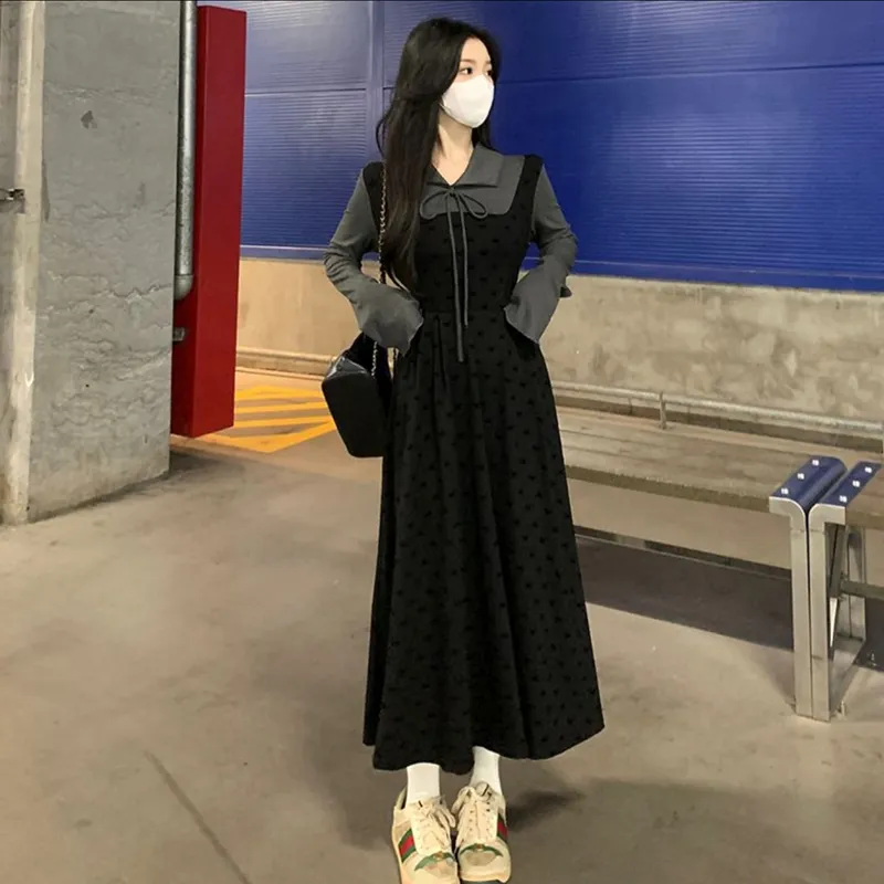 AFGGD Long Sleeved Dress Women's Black-2