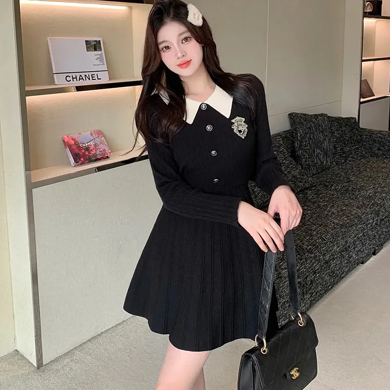 AFGGD Long Sleeved Dress Women's Black-4