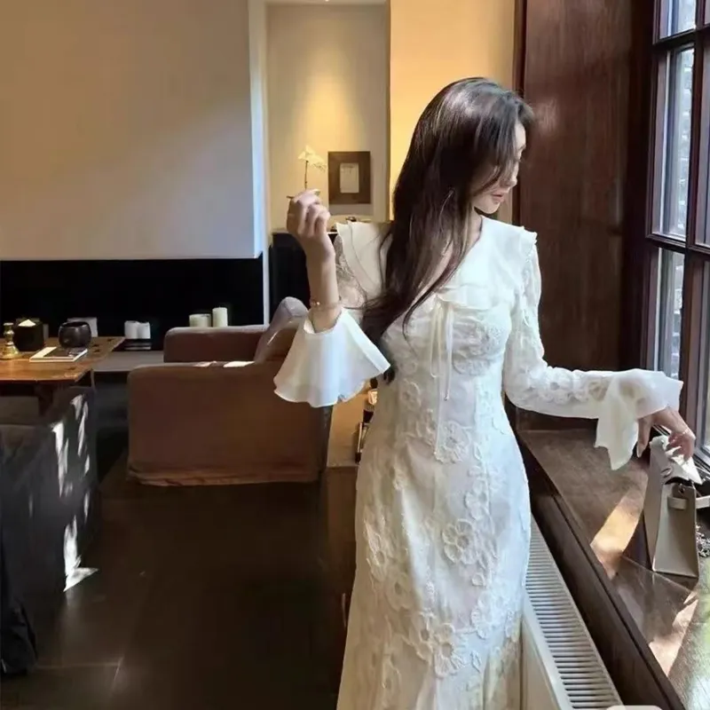 AFGGD Long Sleeved Dress Women's White-4