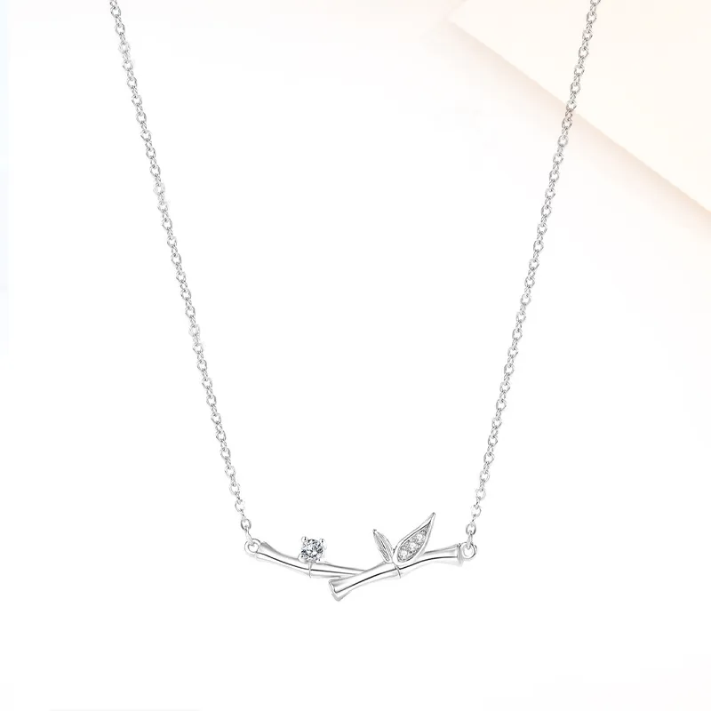 HOLLY RYAN Alloy Necklaces Women's-1