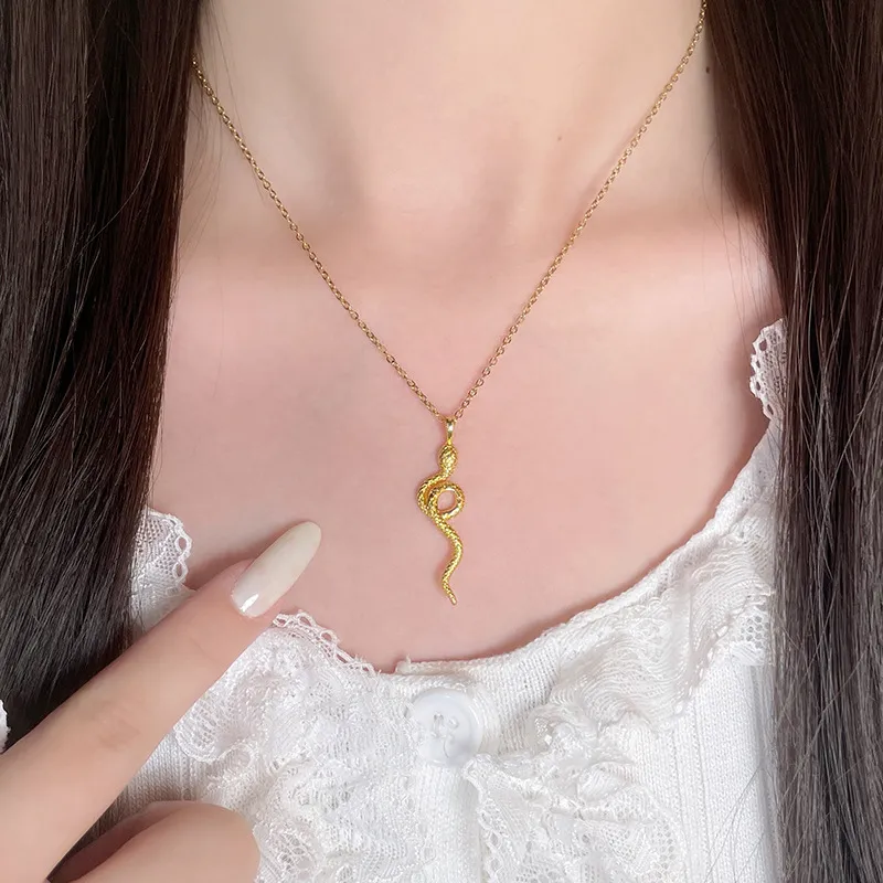 HOLLY RYAN Alloy Necklaces Women's-3