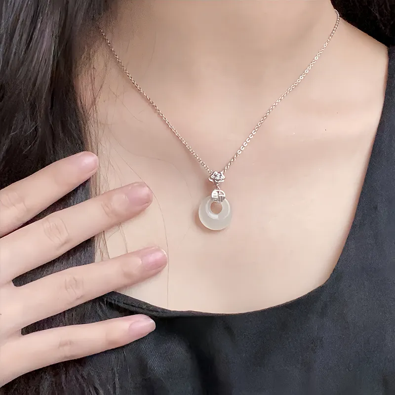 HOLLY RYAN Chalcedony Necklaces Women's-10