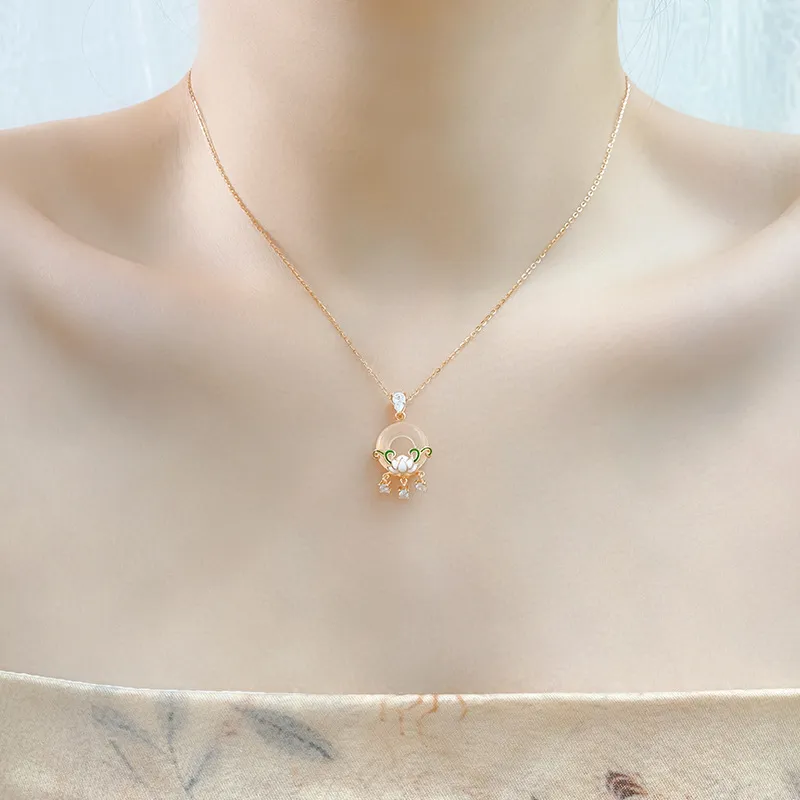 HOLLY RYAN Chalcedony Necklaces Women's-1