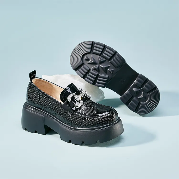 HR Loafers Women's Black-1