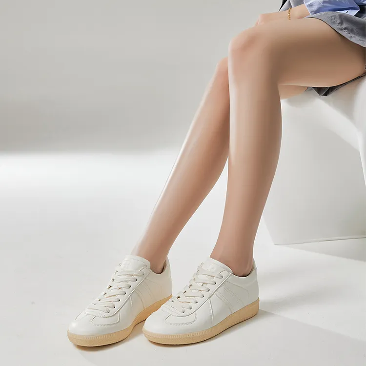 HR Low Top Skateboard Shoes Women's White-2