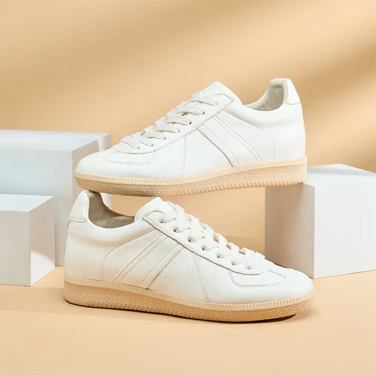 HR Low Top Skateboard Shoes Women's White-1